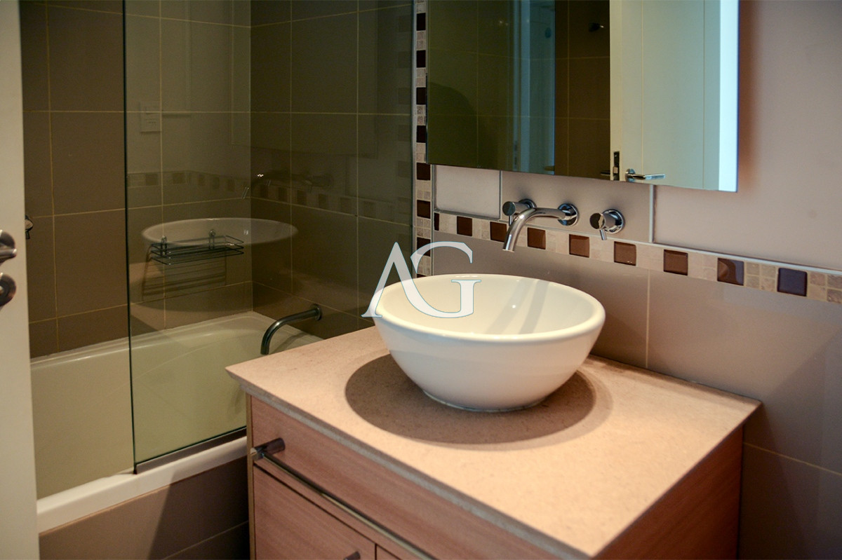 Apartamento ID.357 - Departamento de 3 dormitorios en venta en Ocean Drive. 