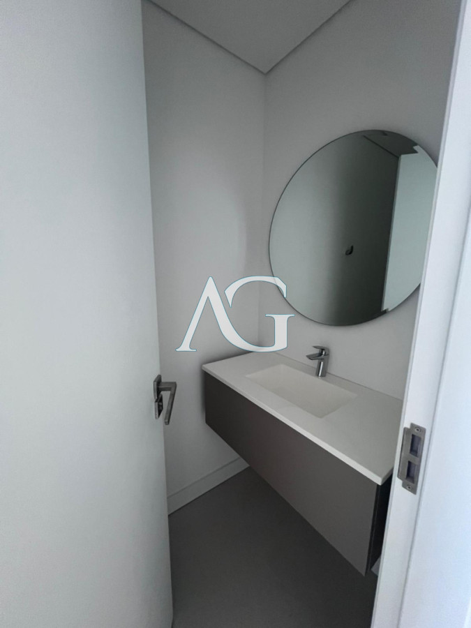 Apartamento ID.374 - Vistas panoramicas de Playa Brava, Departamento de 3 dormitorios en venta. Torre Le Parc