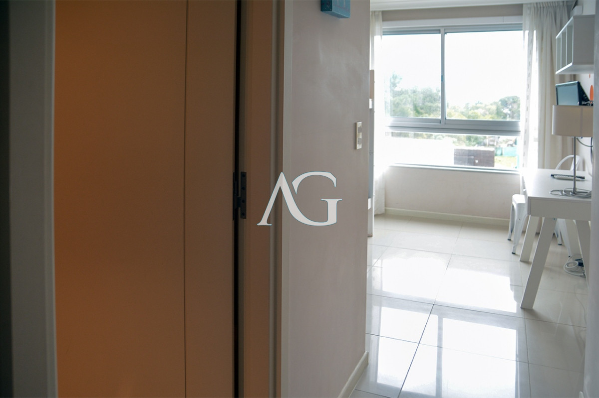 Apartamento ID.357 - Departamento de 3 dormitorios en venta en Ocean Drive. 