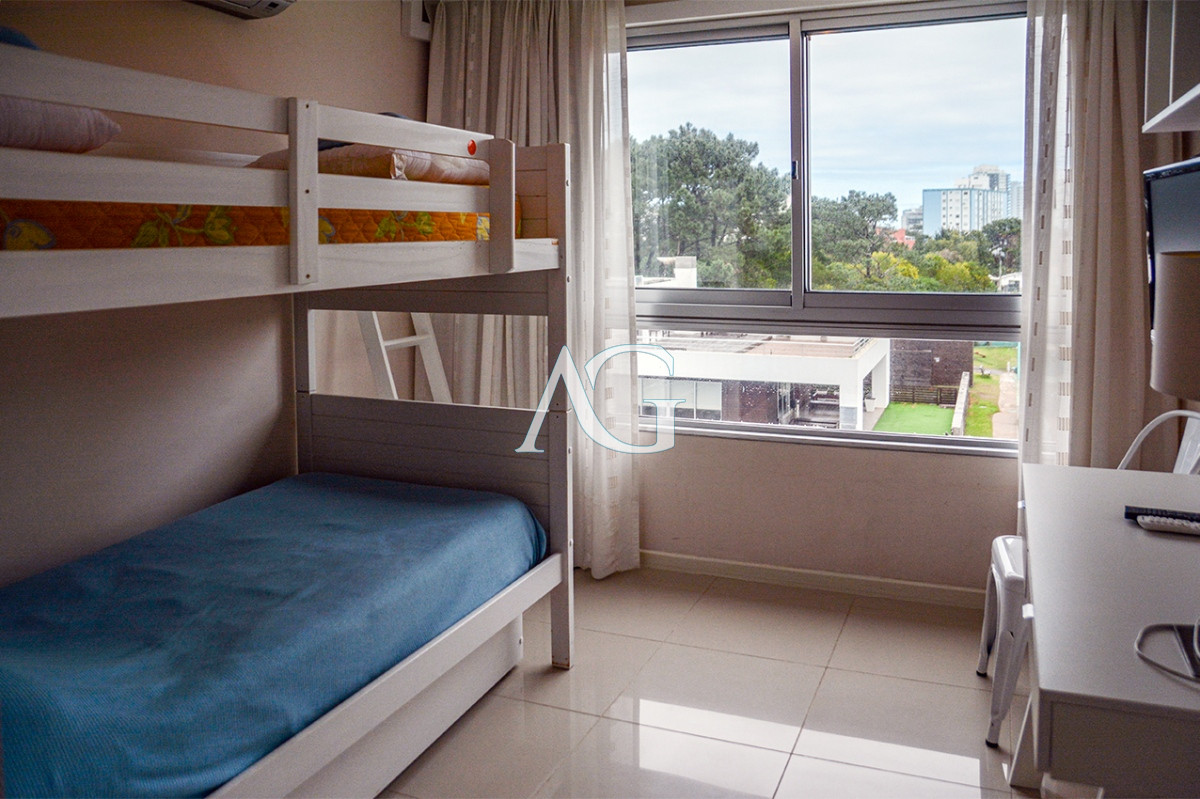 Apartamento ID.357 - Departamento de 3 dormitorios en venta en Ocean Drive. 