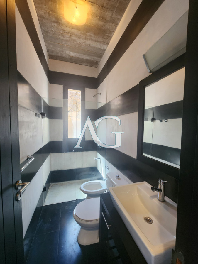 Casa ID.487 - Casa en Alborada - Punta del Este de 5 dormitorios 