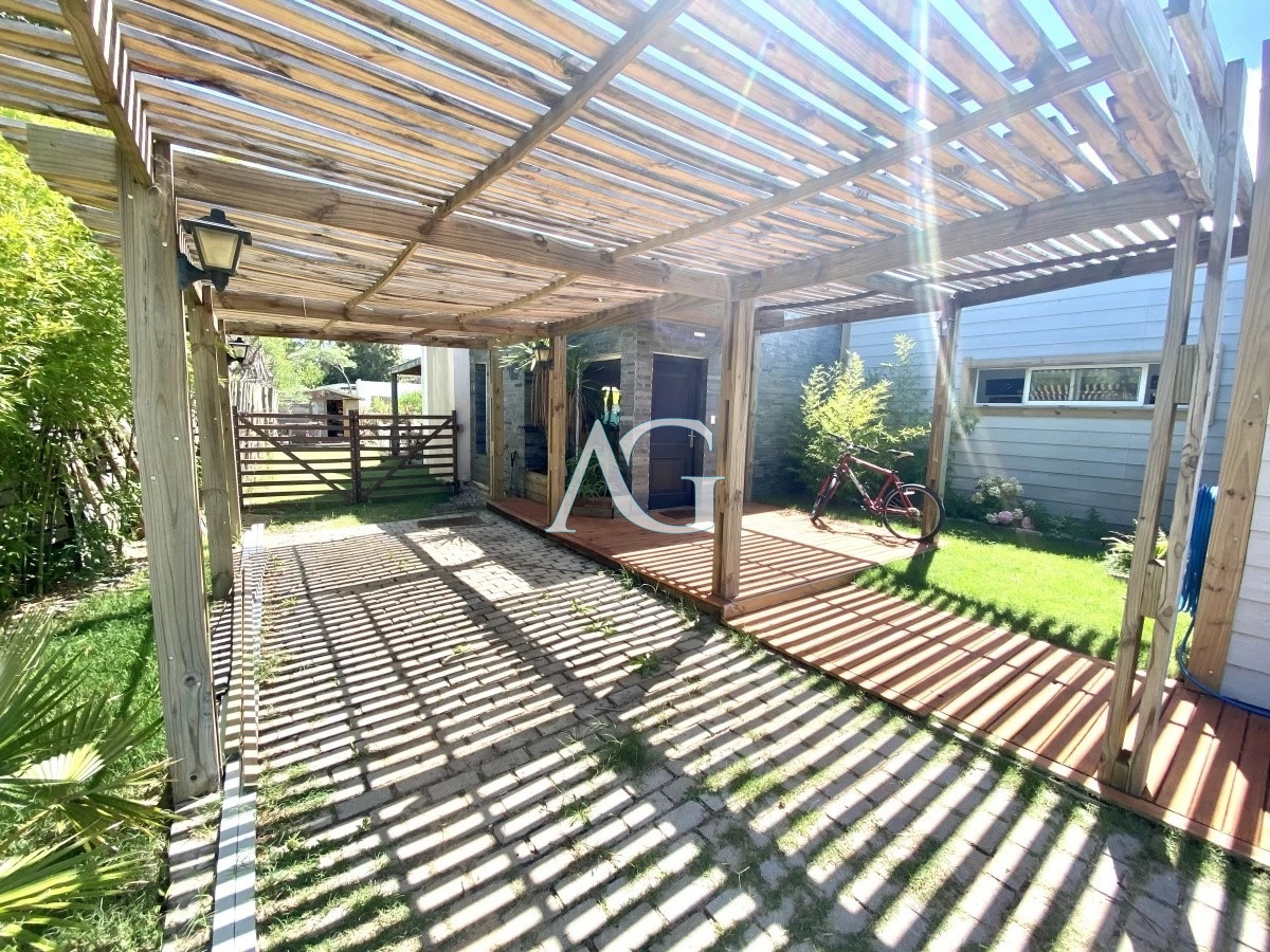 Casa ID.409 - Vende casa en barrio privado la residence, de 4 dormitorios en Punta del Este 