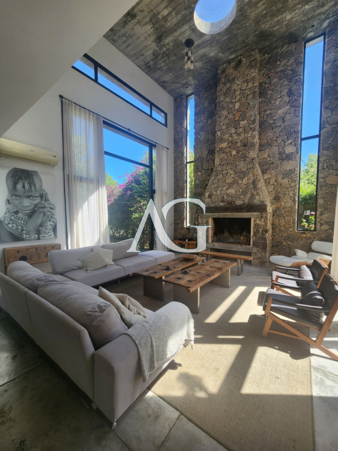 Casa ID.487 - Casa en Alborada - Punta del Este de 5 dormitorios 