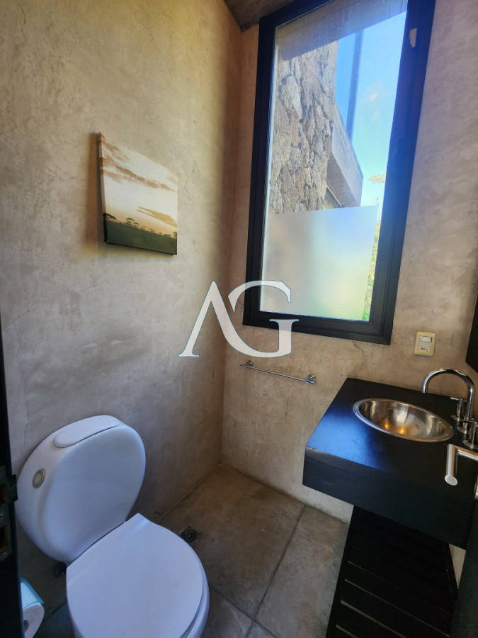 Casa ID.487 - Casa en Alborada - Punta del Este de 5 dormitorios 