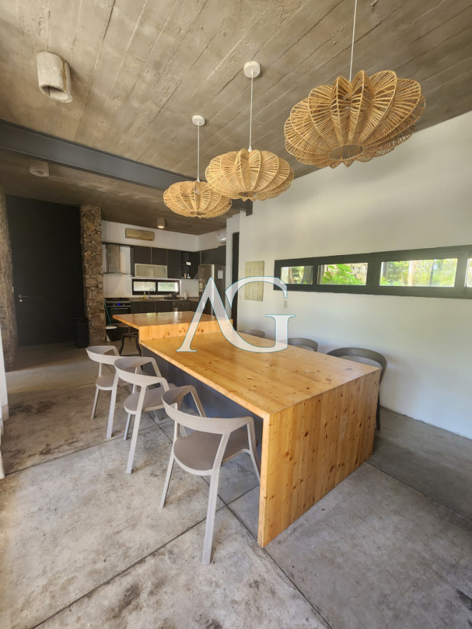 Casa ID.487 - Casa en Alborada - Punta del Este de 5 dormitorios 