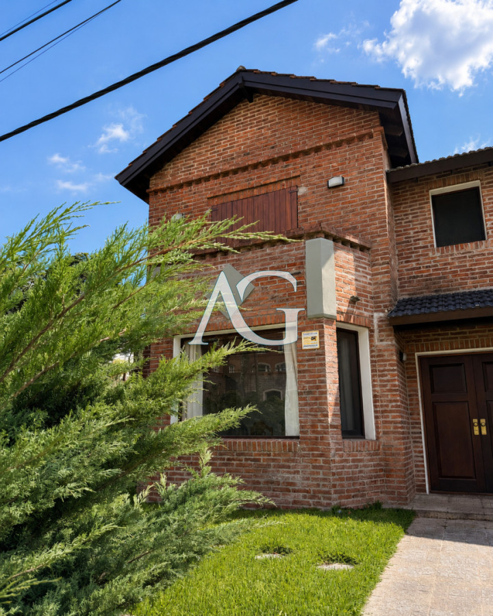 Casa ID.347 - Vende hermosa casa en san rafael , cerca del mar, Punta del Este
