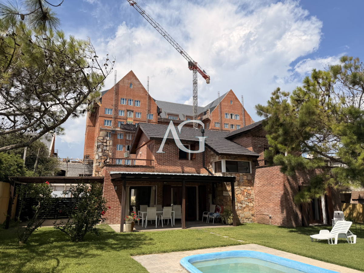 Casa ID.347 - Vende hermosa casa en san rafael , cerca del mar, Punta del Este