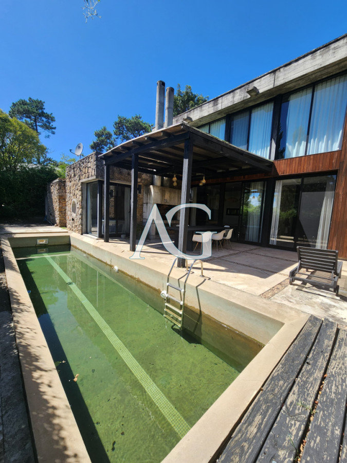 Casa ID.487 - Casa en Alborada - Punta del Este de 5 dormitorios 