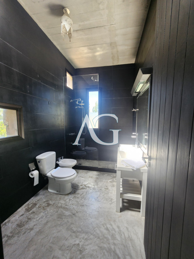 Casa ID.487 - Casa en Alborada - Punta del Este de 5 dormitorios 