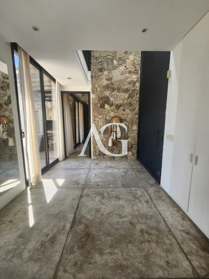 Casa ID.487 - Casa en Alborada - Punta del Este de 5 dormitorios 