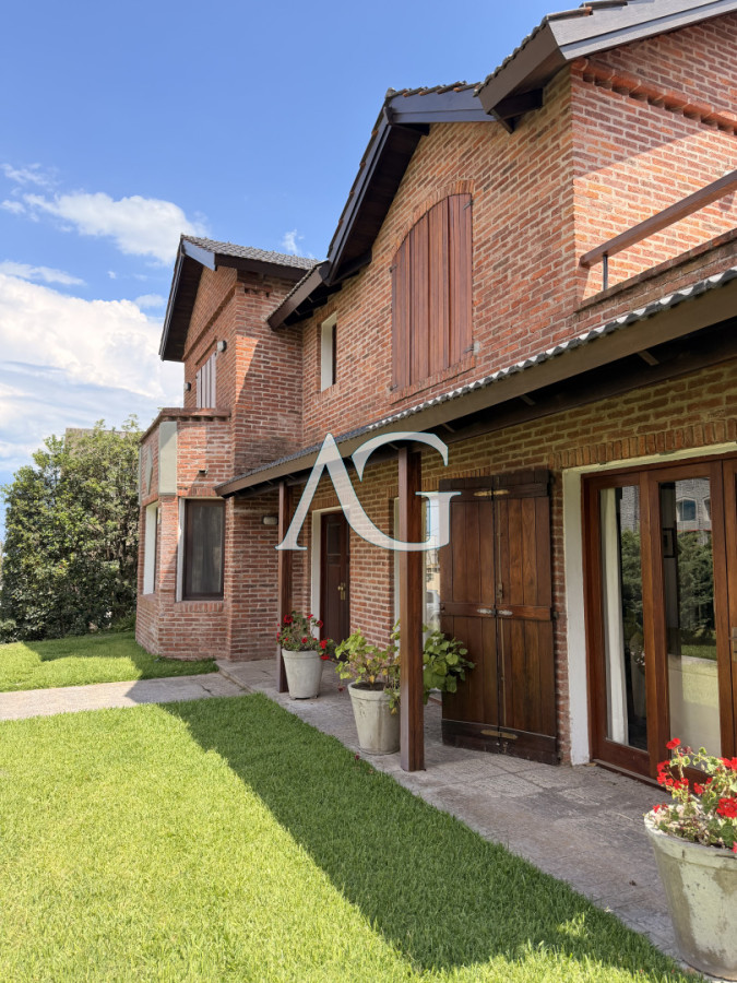 Casa ID.347 - Vende hermosa casa en san rafael , cerca del mar, Punta del Este