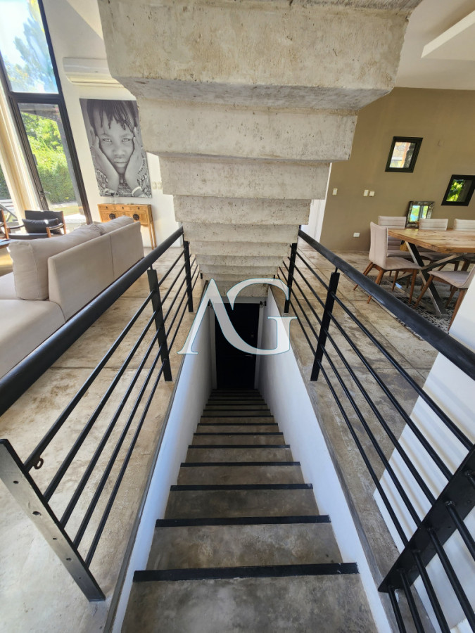 Casa ID.487 - Casa en Alborada - Punta del Este de 5 dormitorios 