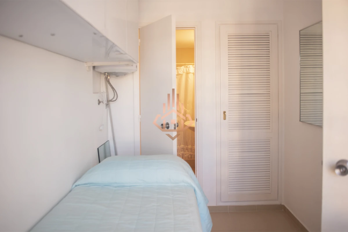 Vende departamento de 3 dormitorios con vista al Puerto, Punta del Este