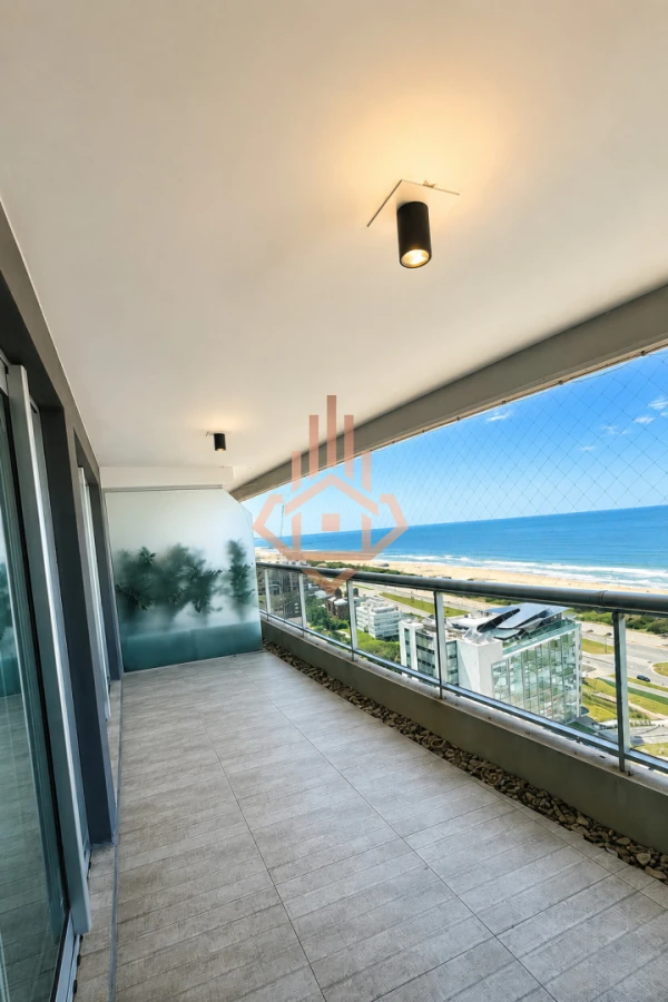 Vende hermoso depto de 2 dormitorios en Look Brava, Punta del Este - Foto 1