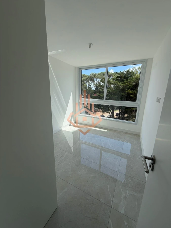 Apartamento de 1 dormitorio en venta, con vista a agradable entorno