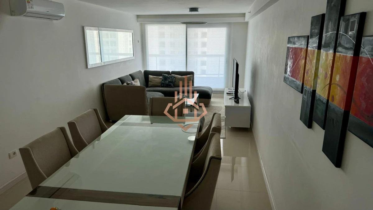 Vende hermoso depto de 2 dormitorios en Look Brava, Punta del Este