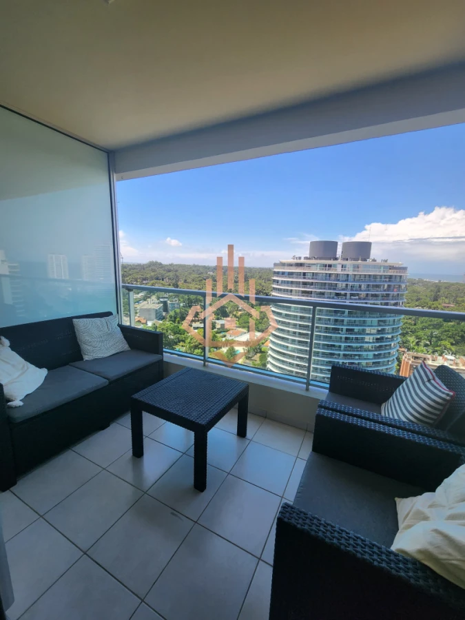 En venta apartamento de 1 dormitorio, con excelente vista en Roosevelt, Punta del Este
