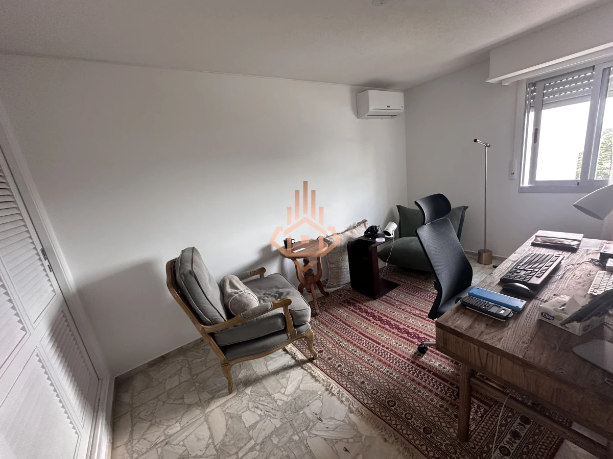 Vende Tamanaco de 2 dormitorios RECICLADO, Punta del Este