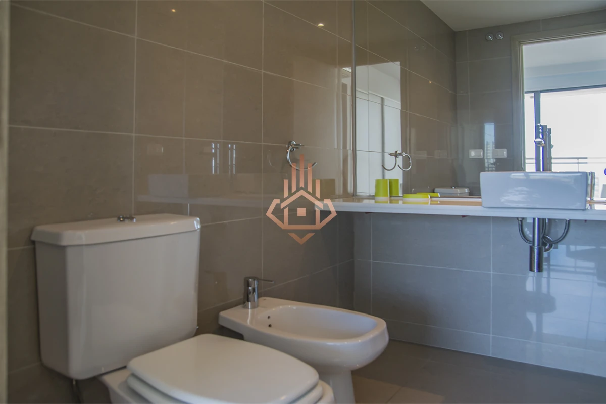 Elegancia y Comodidad a Pasos del Mar, departamento de 2 dormitorios en Torre Onix