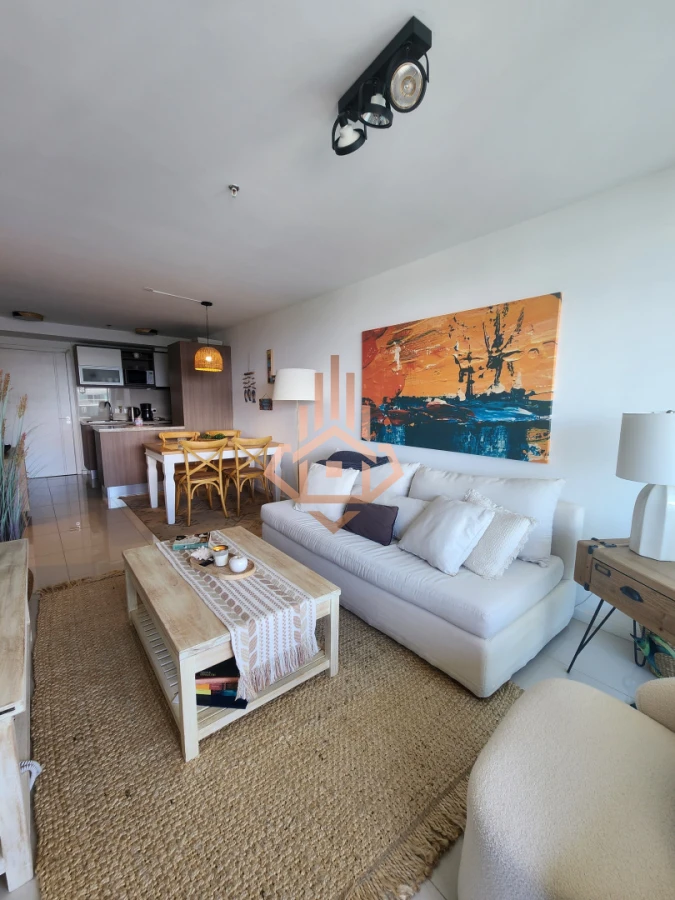 En venta apartamento de 1 dormitorio, con excelente vista en Roosevelt, Punta del Este