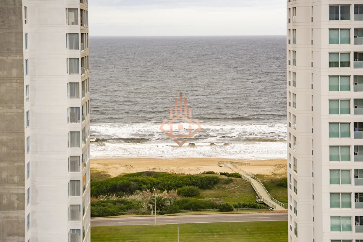 Vende departamento en look brava, punta del este