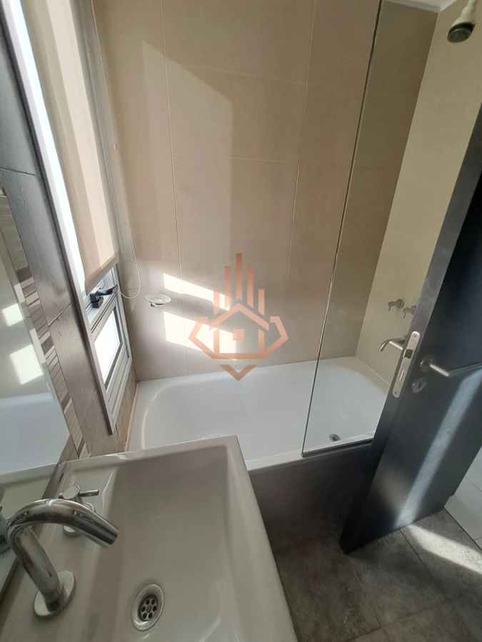 Apartamento en Playa Mansa a la venta 3 Dormitorios con vista