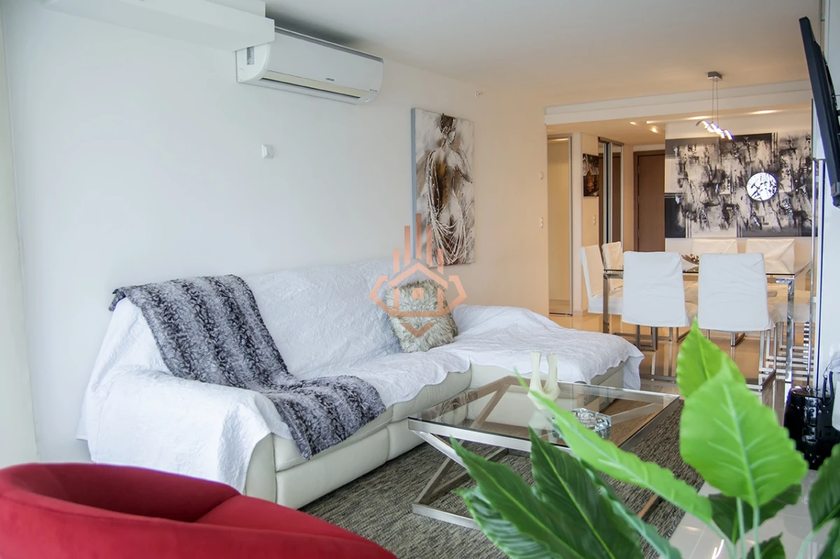 Vende departamento en look brava, punta del este