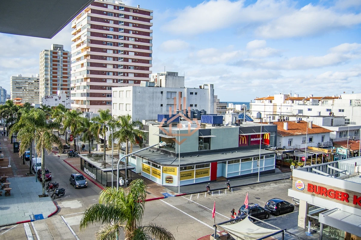 Apartamento monoambiente en venta en LUX TOWER, Peninsula.