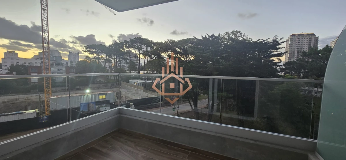 Apartamento de 1 dormitorio en venta, con vista a agradable entorno