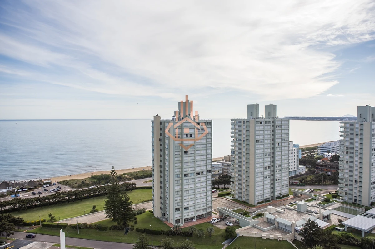 Apartamento en Venta 2 Dormitorios, Playa Mansa