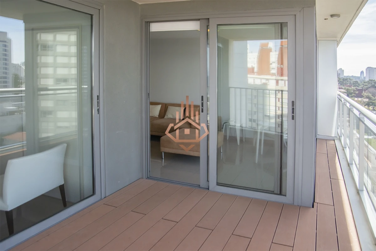 Elegancia y Comodidad a Pasos del Mar, departamento de 2 dormitorios en Torre Onix