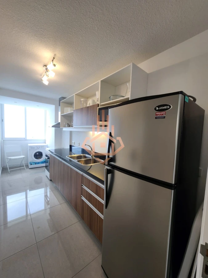 Apartamento en venta en torre One, 1 dormitorio amueblado, vista al mar, playa brava