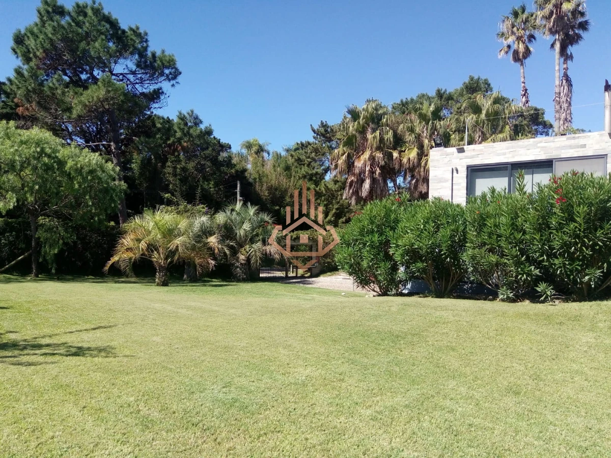 Hermosa casa en venta de 2 dormitorios.