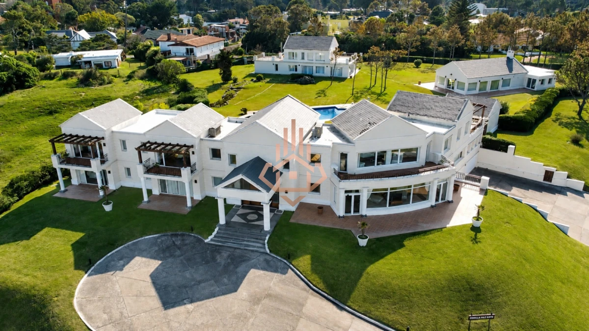 Espectacular Mansion frente al mar, Playa Mansa. - Foto 5