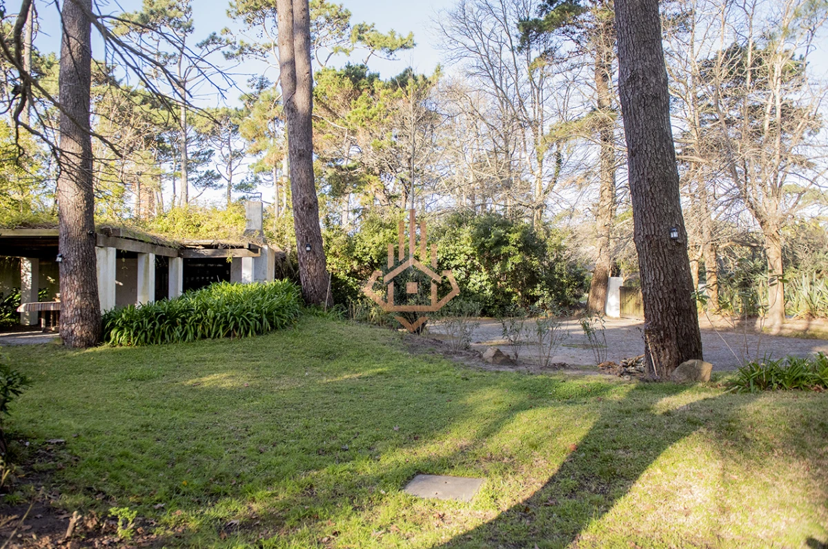 Casa de 4 dormitorios en venta, en Golf Punta del Este