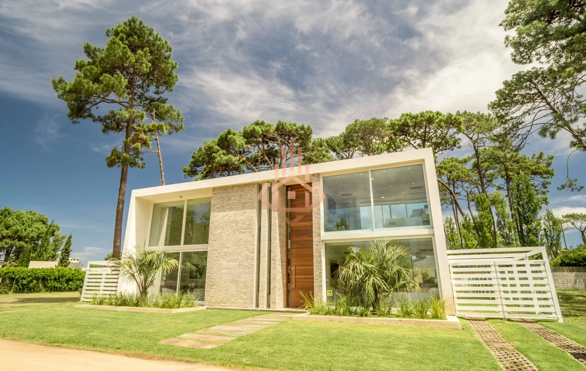 Casa en Barrio Privado, Boulevard Park- Punta del Este