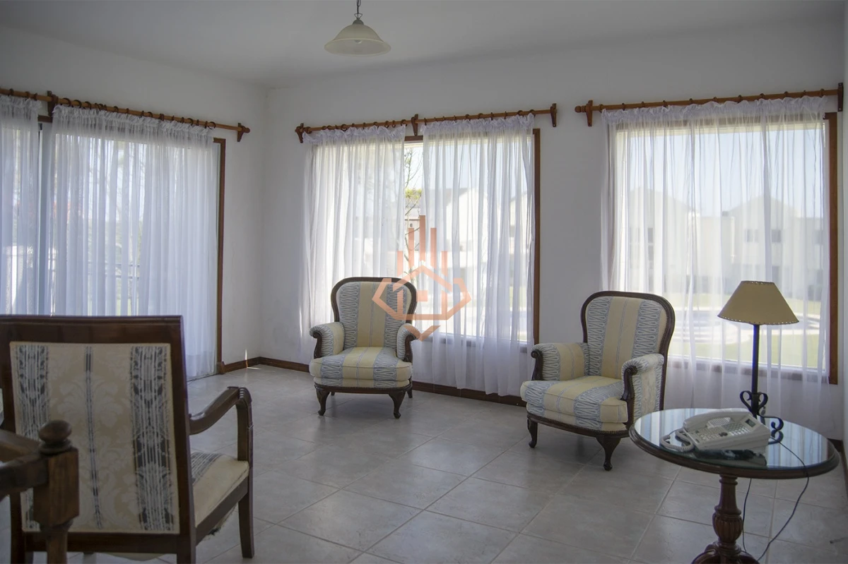 Espectacular Mansion frente al mar, Playa Mansa.