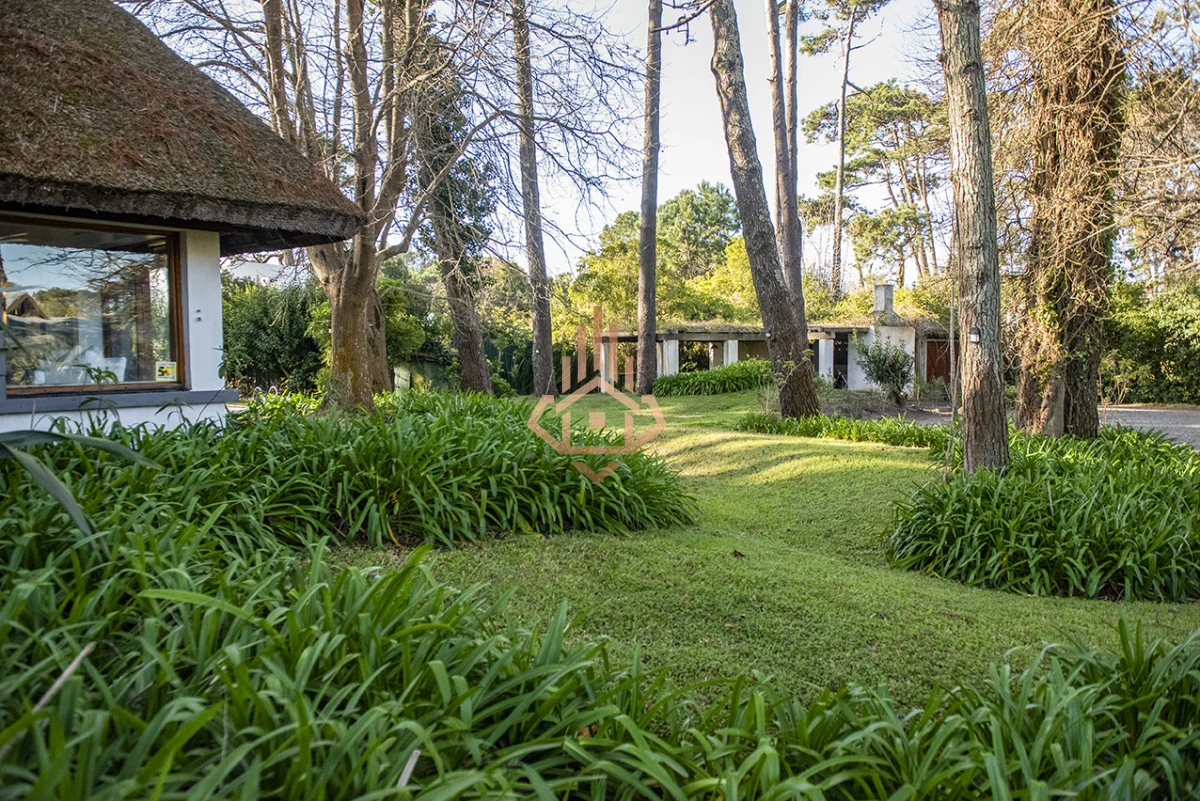 Casa de 4 dormitorios en venta, en Golf Punta del Este