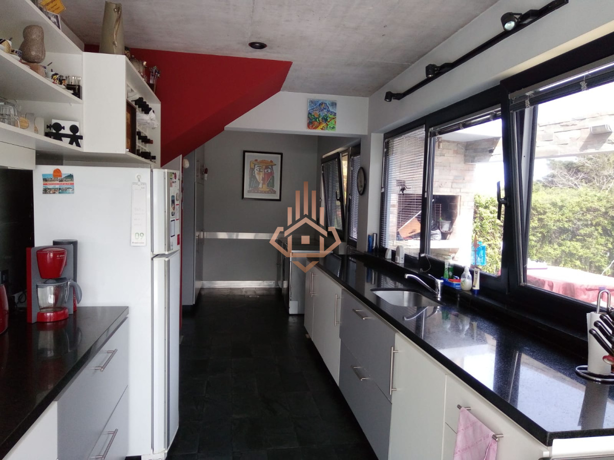 Hermosa casa en venta de 2 dormitorios.