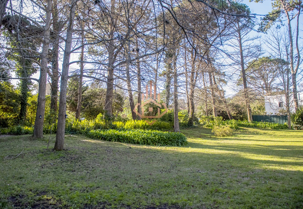 Casa de 4 dormitorios en venta, en Golf Punta del Este