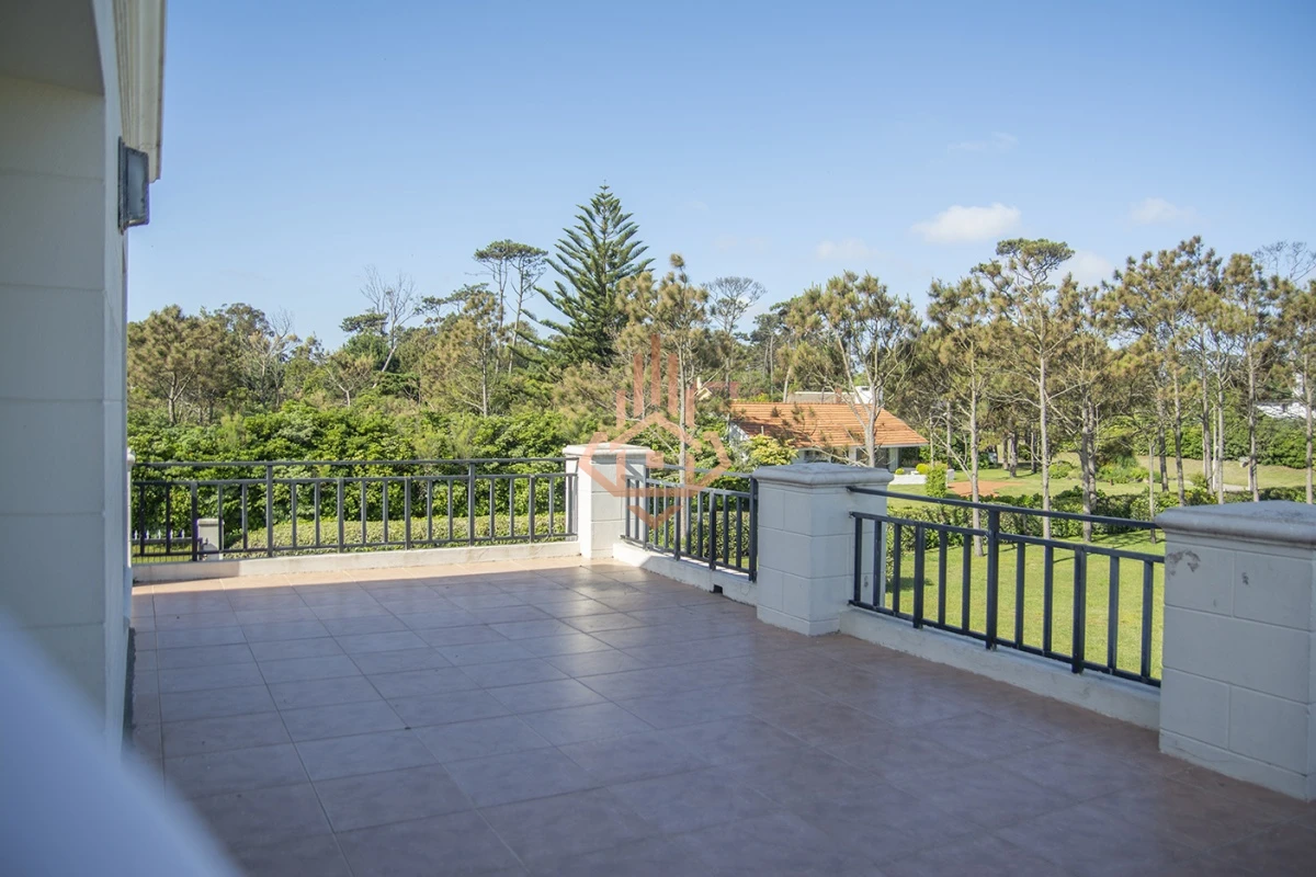 Espectacular Mansion frente al mar, Playa Mansa.