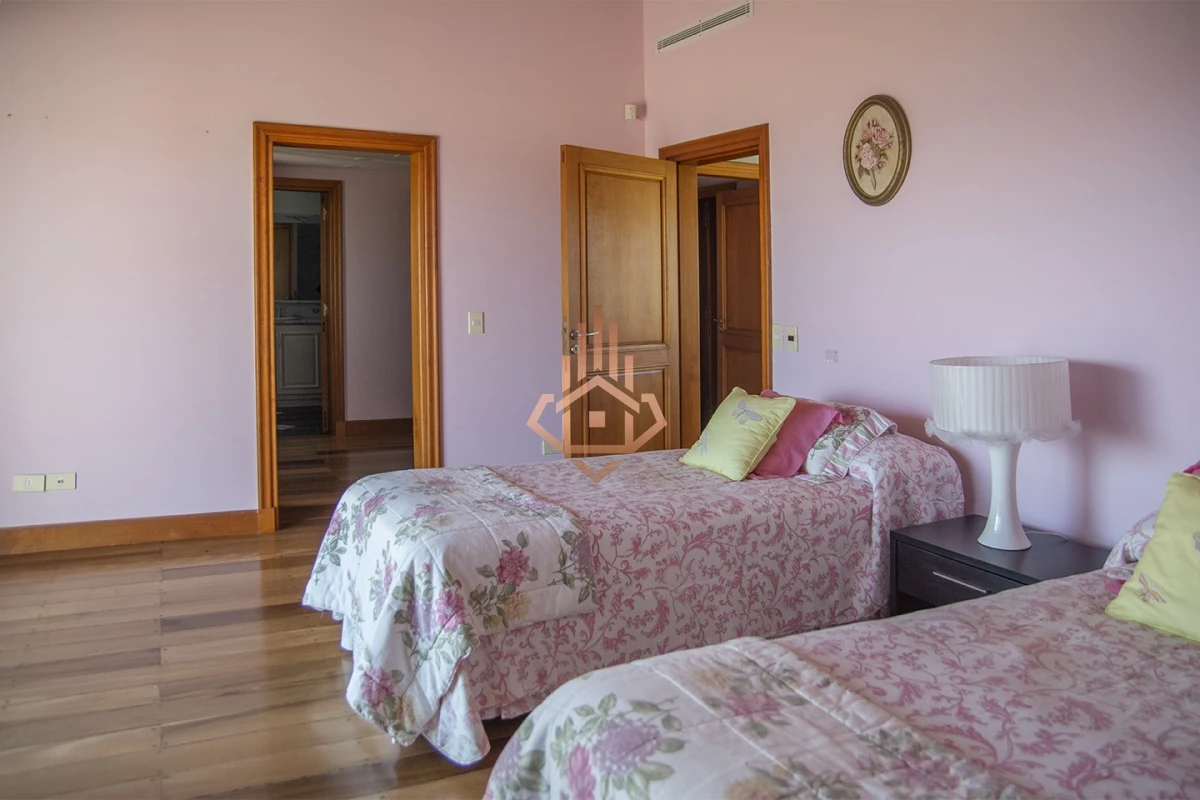 Espectacular Mansion frente al mar, Playa Mansa.