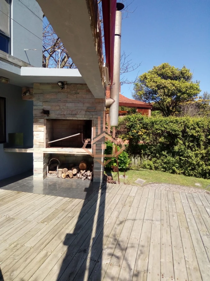 Hermosa casa en venta de 2 dormitorios.