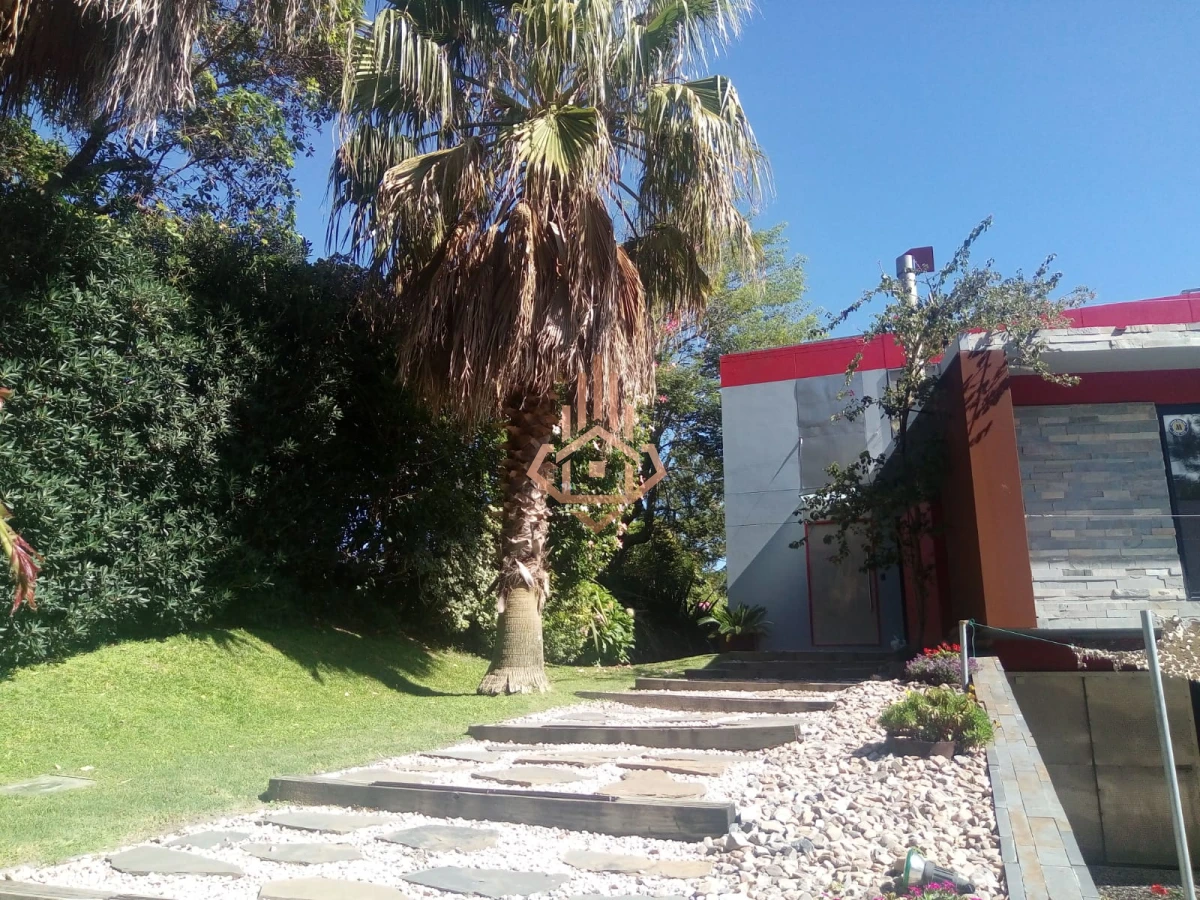 Hermosa casa en venta de 2 dormitorios.