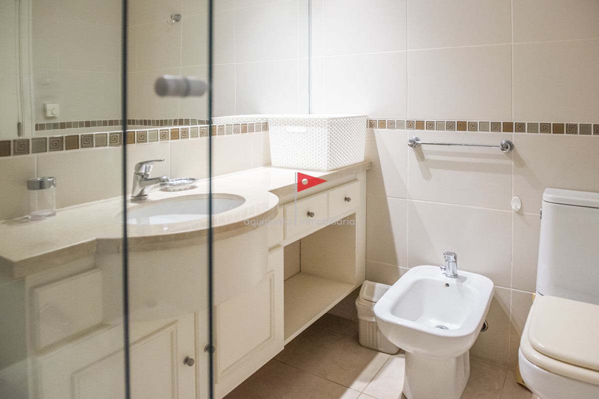 Apartamento ID.153 - En venta Elegante apartamento en San Rafael, Punta del Este