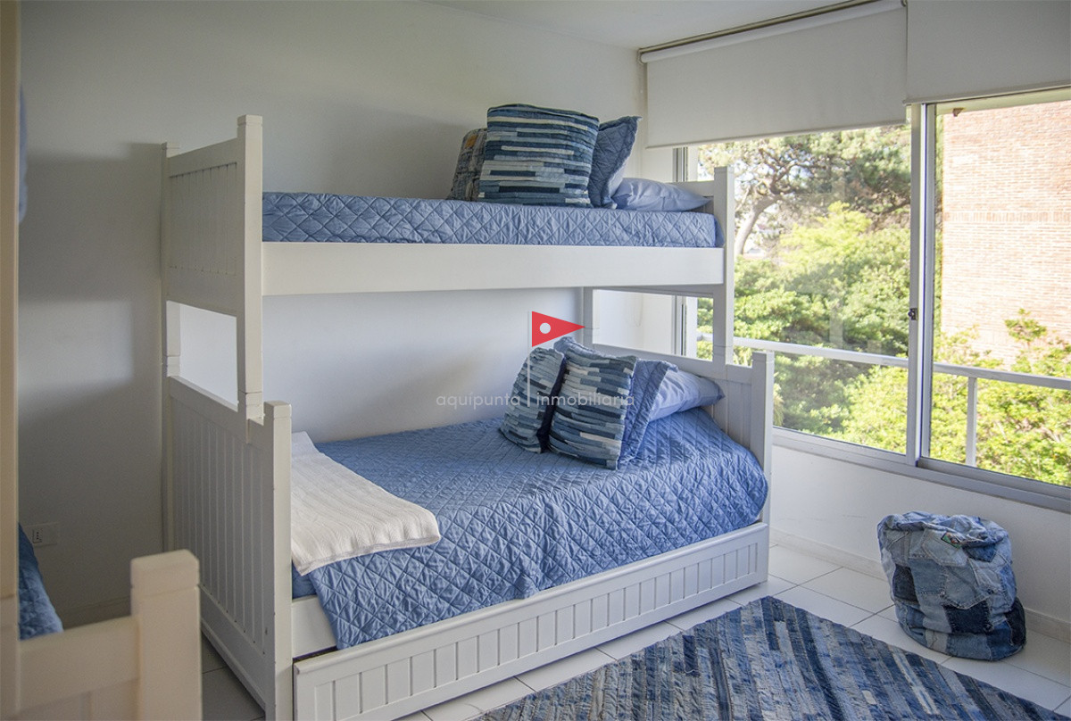 Apartamento ID.154 - Departamento en edificio Esturión, frente al mar, 3 dormitorios en venta