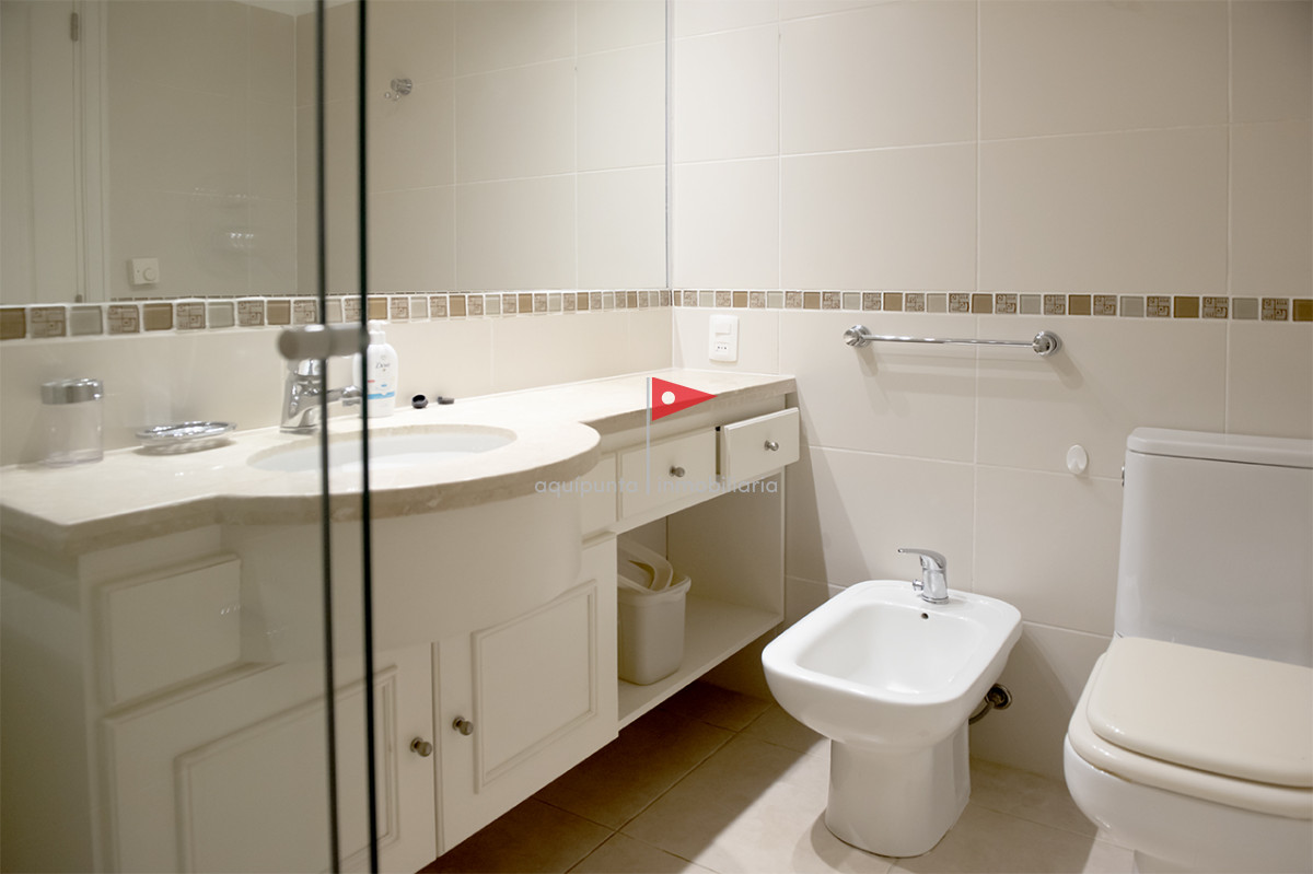 Apartamento ID.153 - En venta Elegante apartamento en San Rafael, Punta del Este