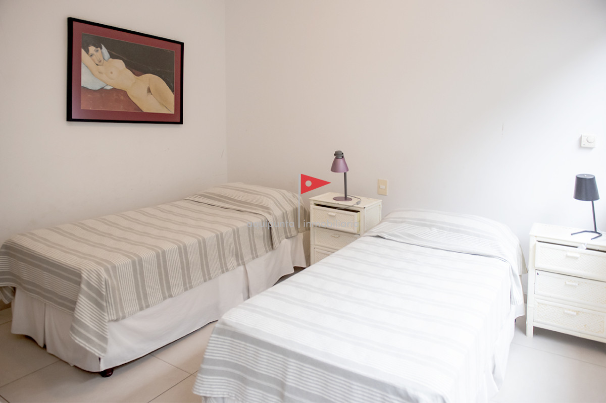 Apartamento ID.151 - Apartamento En Venta 2 Dormitorios frente al mar. Brava 28