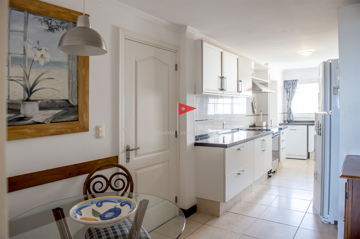 Apartamento ID.153 - En venta Elegante apartamento en San Rafael, Punta del Este