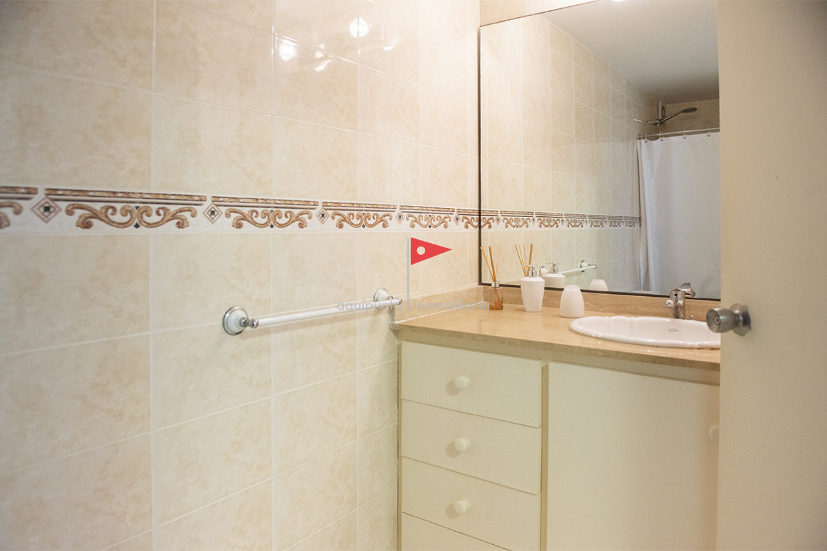 Apartamento ID.121 - Departamento de 1 dormitorio en venta en Peninsula, vista al mar. 